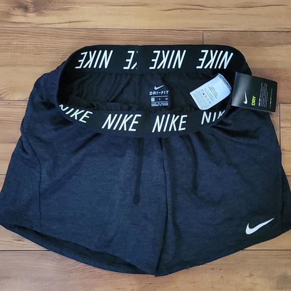 Short - Picture 3 of 4